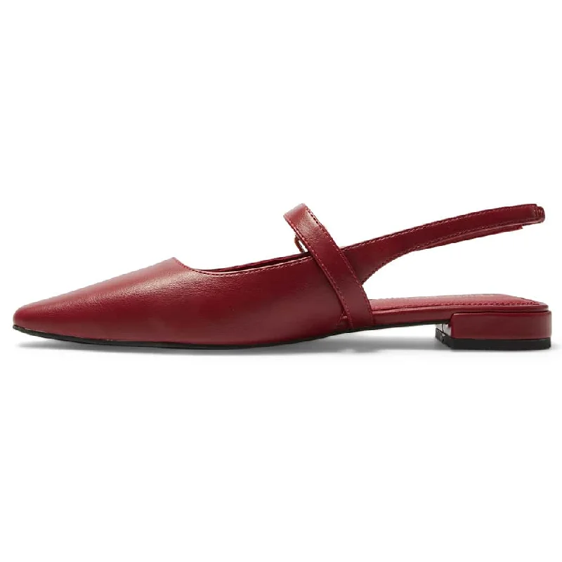 Bianca Flat in Red Smooth