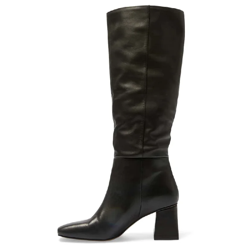 Khloe Boot in Black Leather