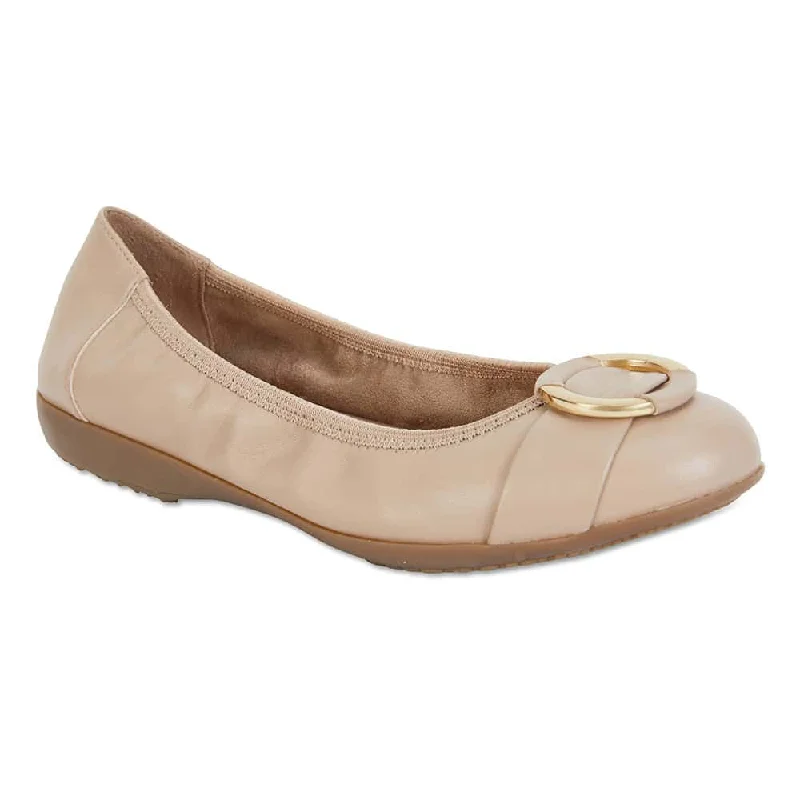 Nadine Flat in Nude Leather