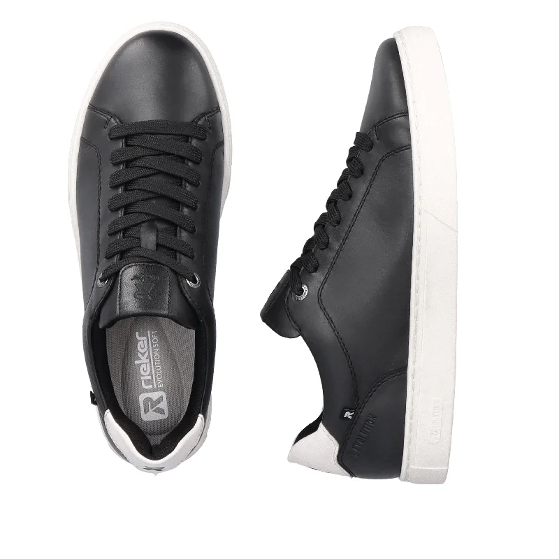 U0700-01 Black Lace Up Sneaker