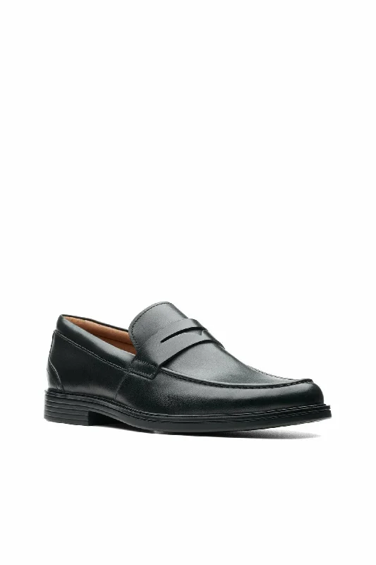 Clarks Un Aldric Step black leather