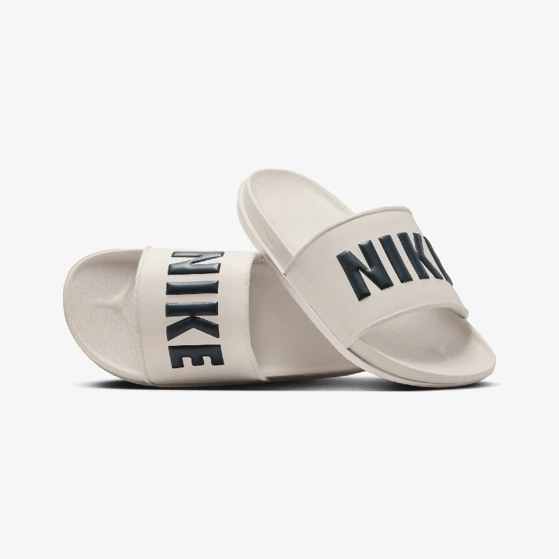 NIKE | OFFCOURT SLIDES { LT OREWOOD BRN/ARMORY NAVY-SAIL