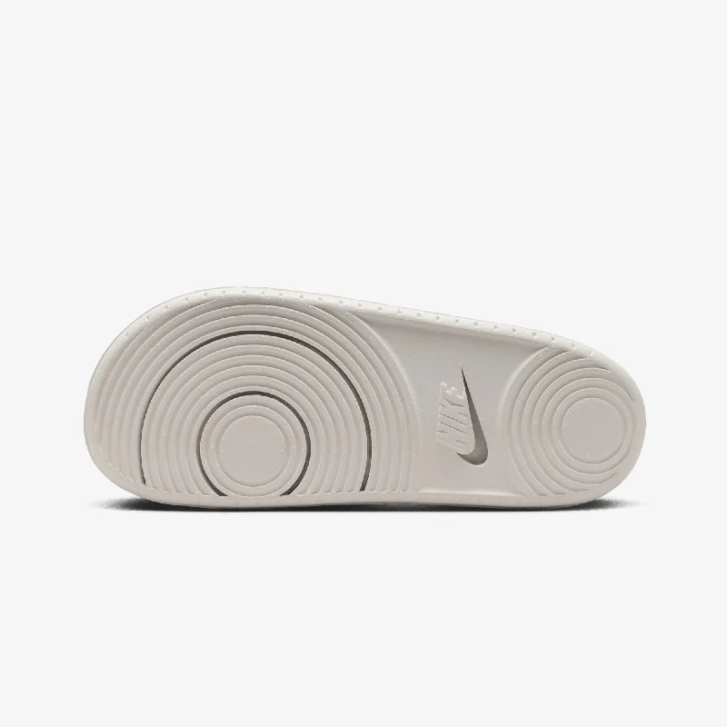 NIKE | OFFCOURT SLIDES { LT OREWOOD BRN/ARMORY NAVY-SAIL